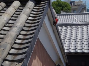 古い蔵の屋根修理（刻み袖瓦）京都市上京区