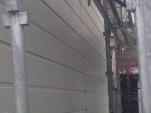 京都市山科区　③　RC鉄筋コンクリート外壁修復（サイディング壁施工中）