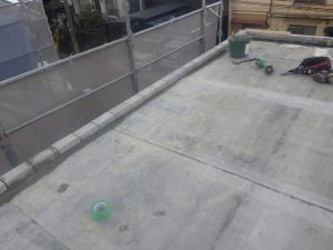 京都市山科区　⑤　RC鉄筋コンクリート外壁修復（陸屋根、パラペット成型）